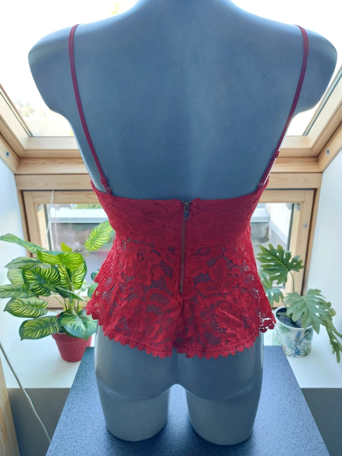 Top de renda vermelho da marca New Look tamanho 34 – photo 8